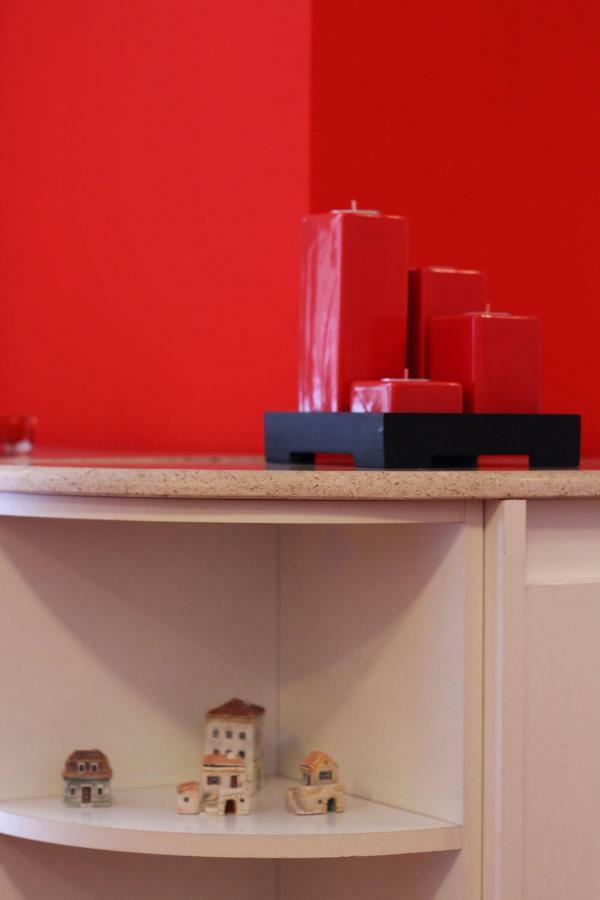 Sunny Corner In City Center With Free Parking Apartment Pula Luaran gambar